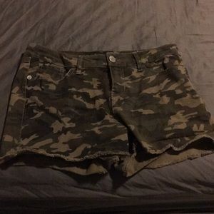 Camo jean shorts